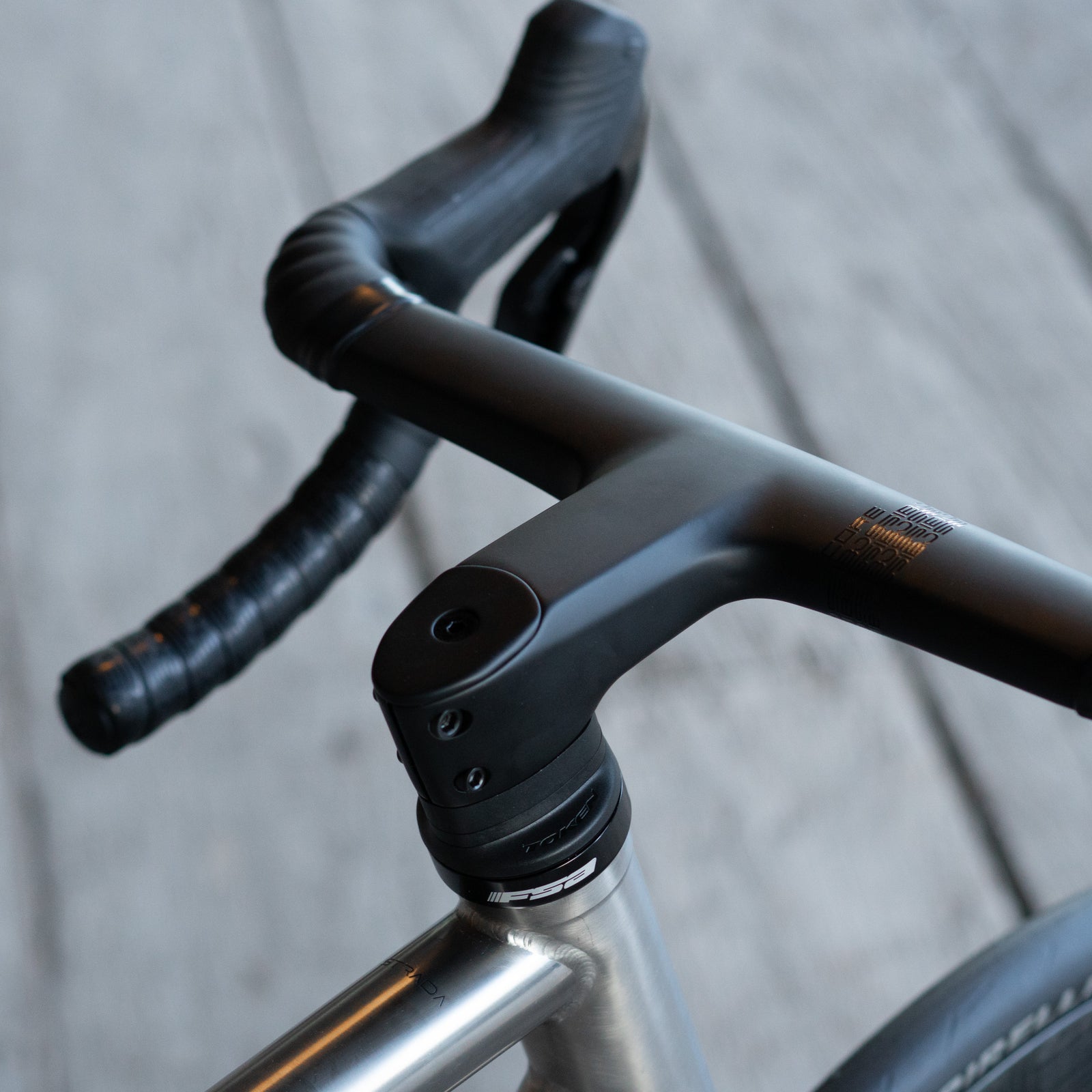 Strada Classic - TItanium Road Bike