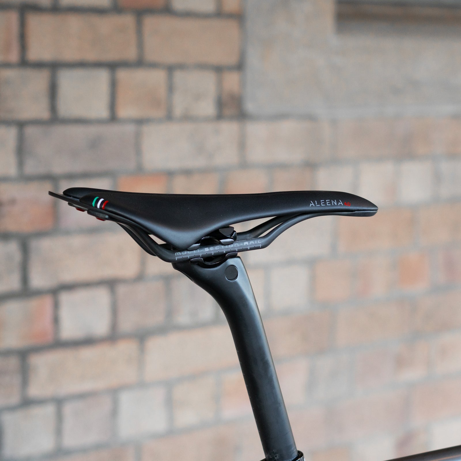 Strada Classic - TItanium Road Bike