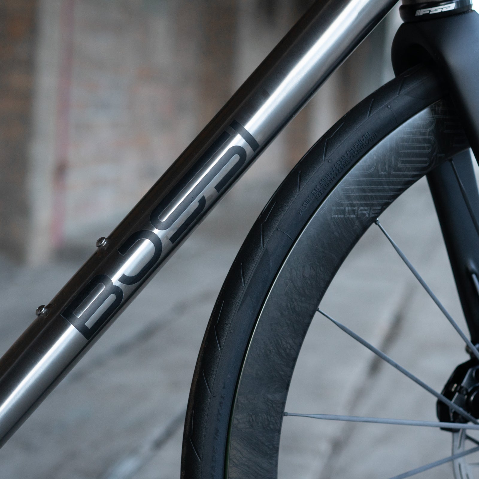 Strada Classic - TItanium Road Bike