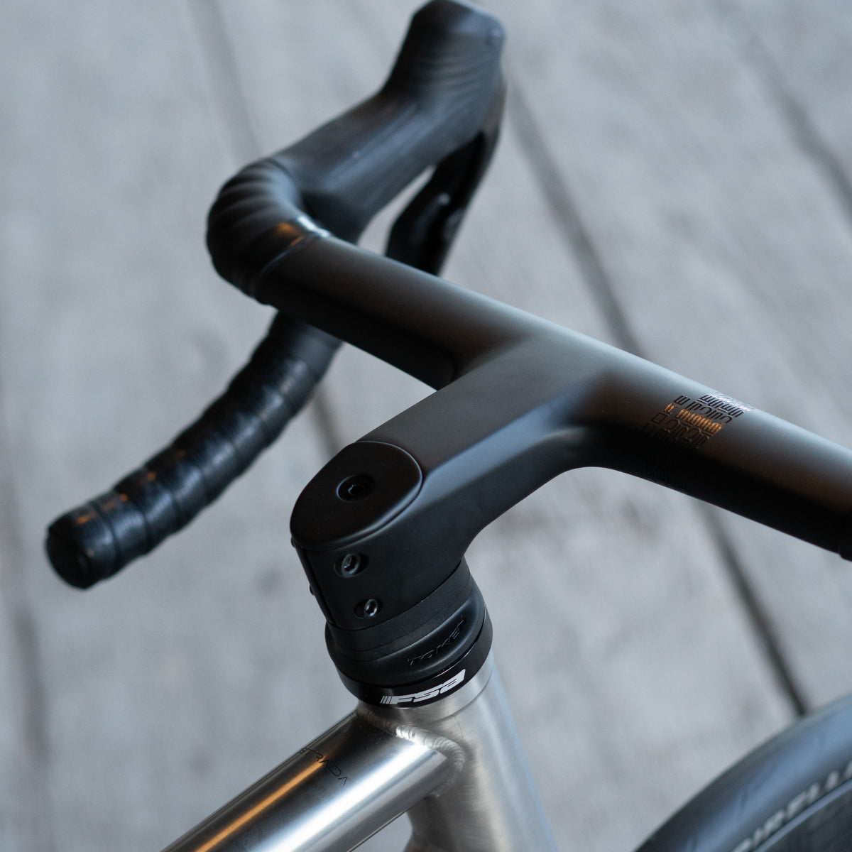 Strada Classic - TItanium Road Bike