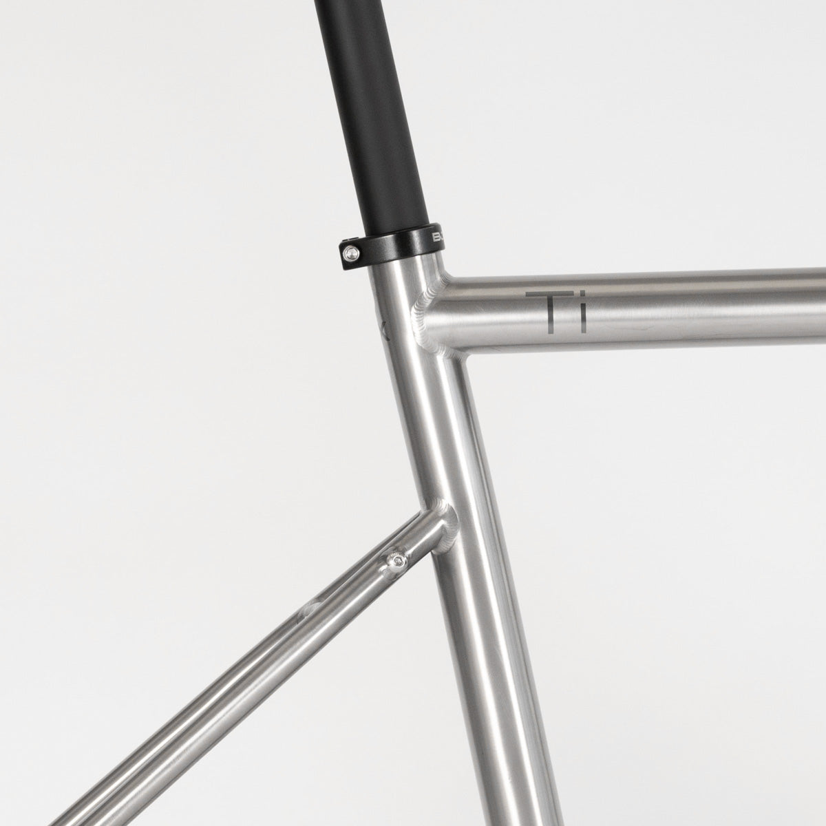 Grit - Titanium Gravel Frameset