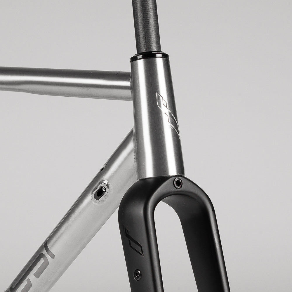 Titanium bicycle frame